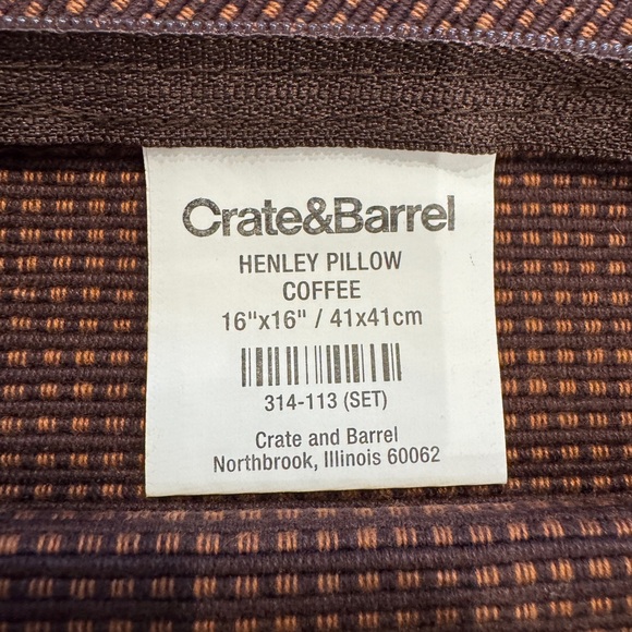 Set of 2 Crate and Barrel pillow covers - Picture 6 of 8